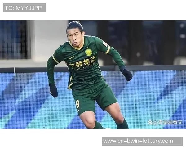 张玉宁的足球之路:从青涩少年到国家队锋线尖刀的成长历程 张玉宁的足球之路:从青涩少年到国家队锋线尖刀的成长历程